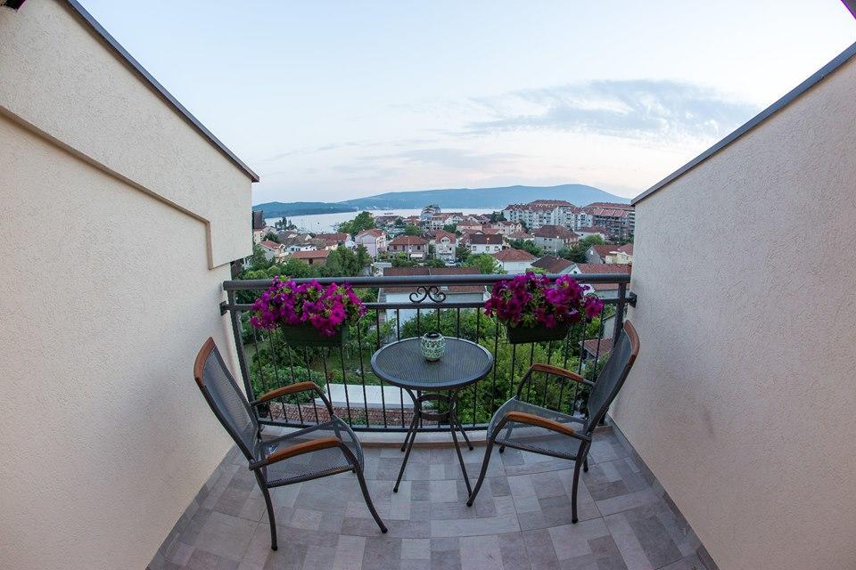 Porto Apartments Tivat Buitenkant foto
