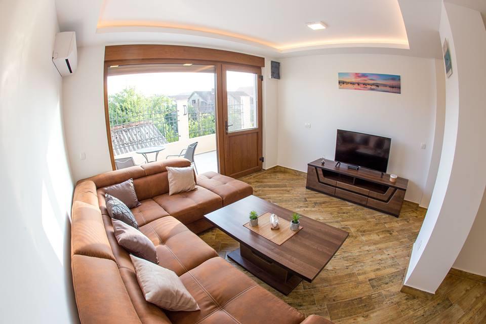 Porto Apartments Tivat Buitenkant foto